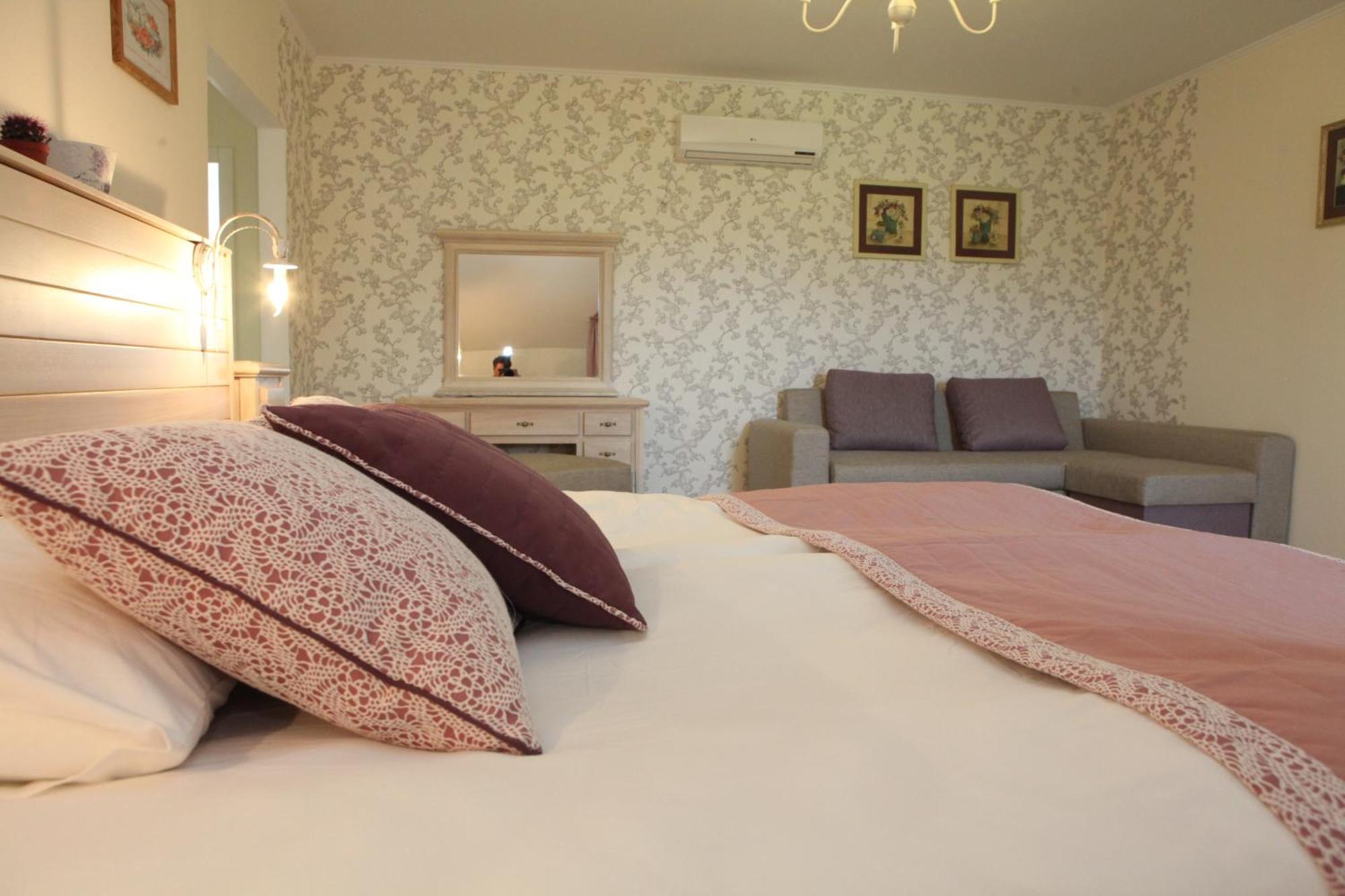 Publo Spa Hotel Vyshkove Quarto foto
