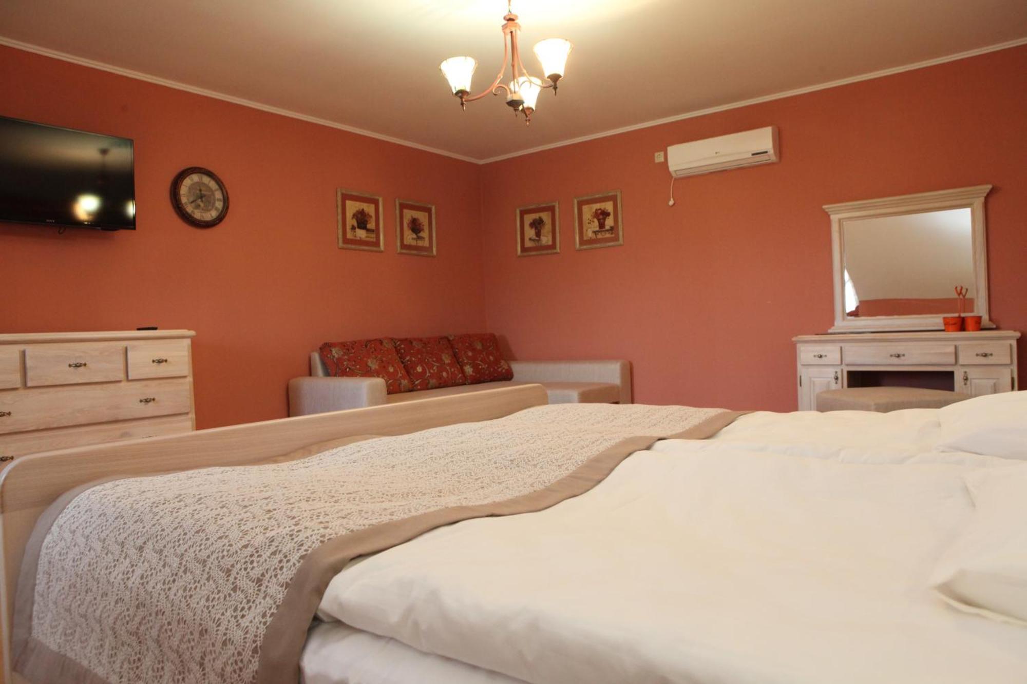 Publo Spa Hotel Vyshkove Quarto foto