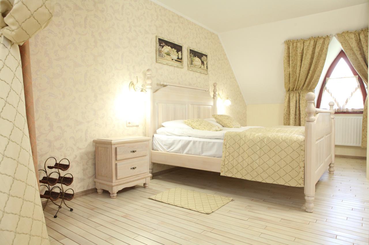 Publo Spa Hotel Vyshkove Quarto foto