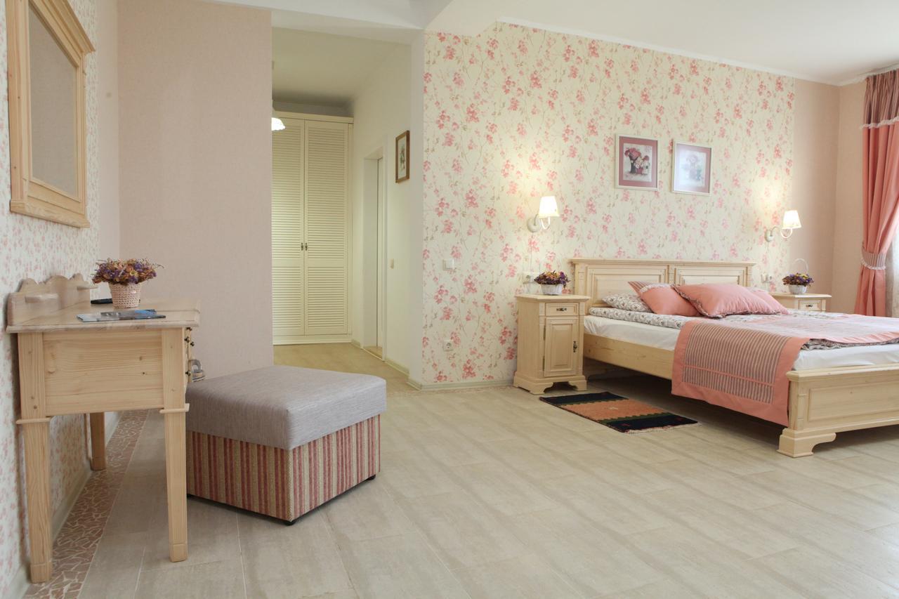 Publo Spa Hotel Vyshkove Quarto foto